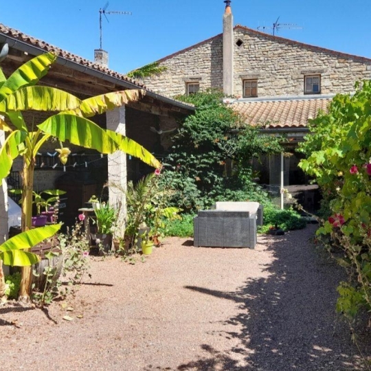  AGENCE IMMOBILIERE DE L'HOTEL DE VILLE : Maison / Villa | SAINTE-SOULLE (17220) | 178 m2 | 416 000 € 