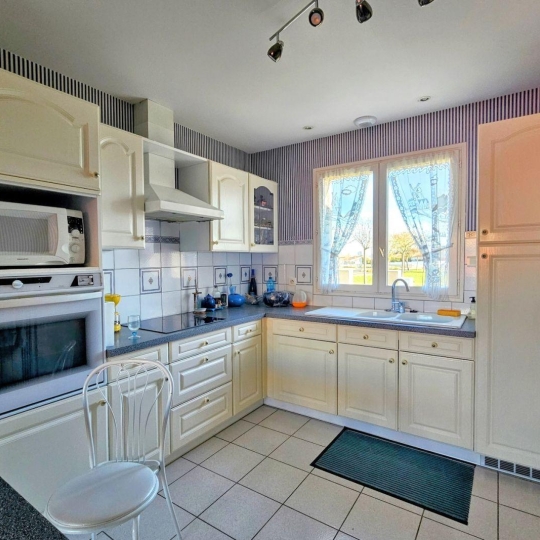  AGENCE IMMOBILIERE DE L'HOTEL DE VILLE : Maison / Villa | LA ROCHELLE (17000) | 77 m2 | 70 000 € 