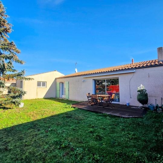  AGENCE IMMOBILIERE DE L'HOTEL DE VILLE : Maison / Villa | LA ROCHELLE (17000) | 77 m2 | 70 000 € 