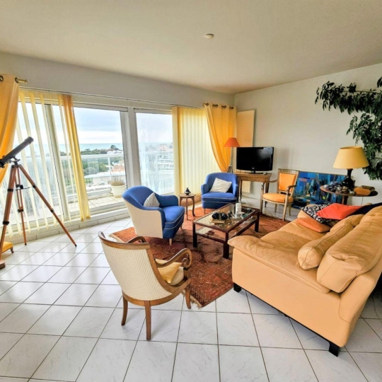 AGENCE IMMOBILIERE DE L'HOTEL DE VILLE : Apartment | LA ROCHELLE (17000) | 136.00m2 | 997 500 € 
