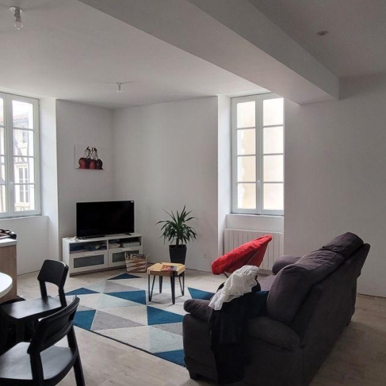  AGENCE IMMOBILIERE DE L'HOTEL DE VILLE : Appartement | LA ROCHELLE (17000) | 66 m2 | 427 350 € 