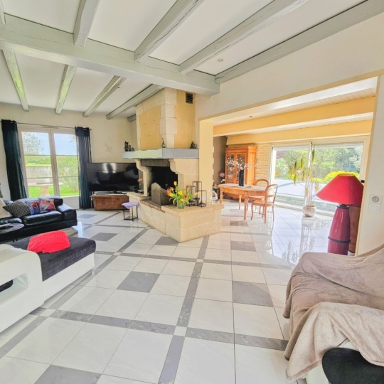  AGENCE IMMOBILIERE DE L'HOTEL DE VILLE : House | AYTRE (17440) | 150 m2 | 695 000 € 