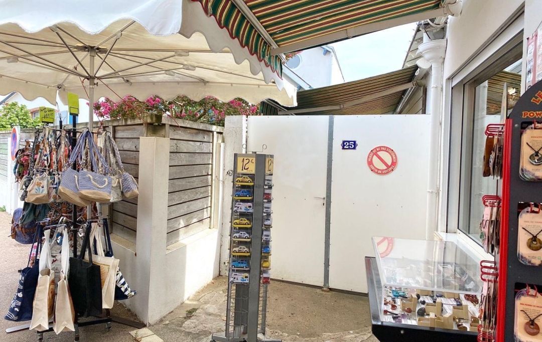 AGENCE IMMOBILIERE DE L'HOTEL DE VILLE : Office | LA FAUTE-SUR-MER (85460) | 130 m2 | 87 200 € 