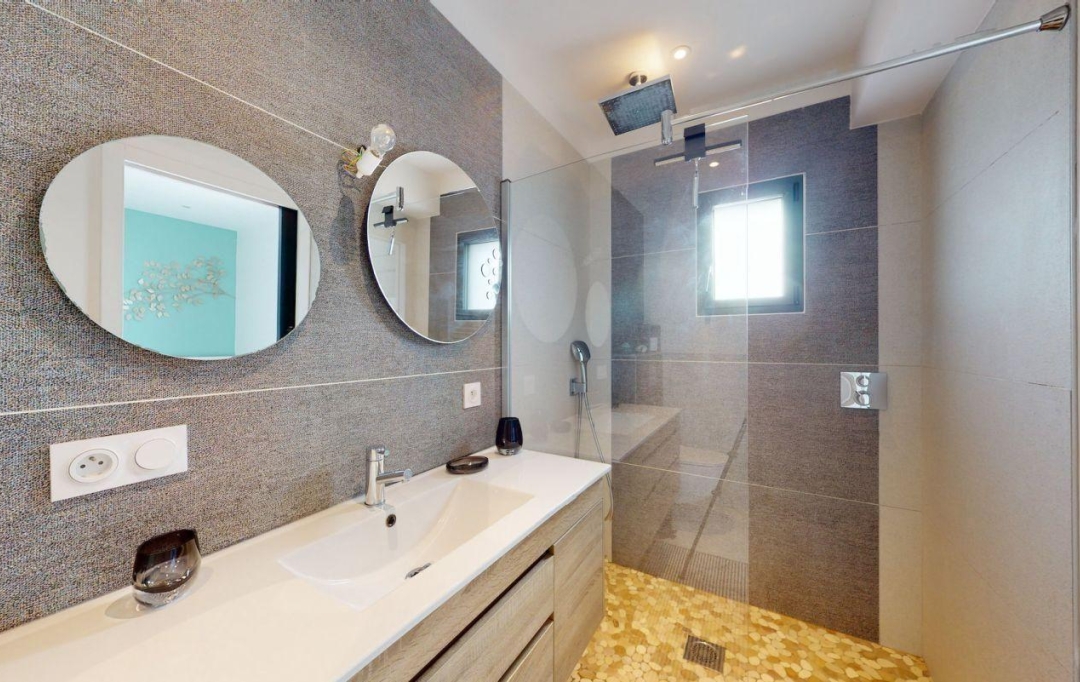 AGENCE IMMOBILIERE DE L'HOTEL DE VILLE : House | SAINT-ROGATIEN (17220) | 108 m2 | 447 200 € 