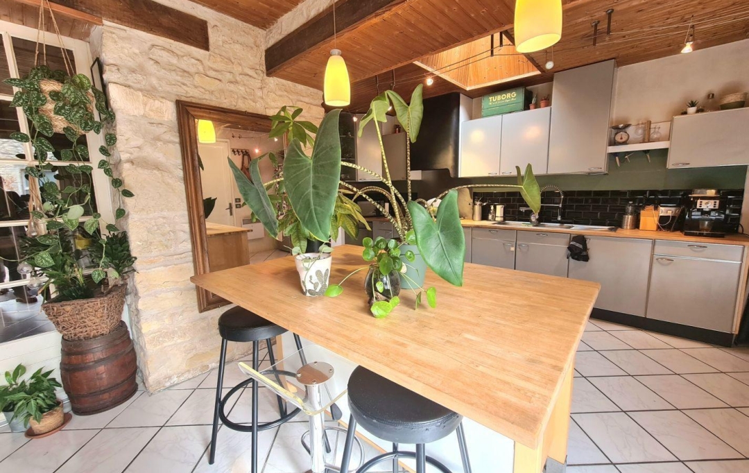 AGENCE IMMOBILIERE DE L'HOTEL DE VILLE : Maison / Villa | SAINTE-SOULLE (17220) | 178 m2 | 416 000 € 