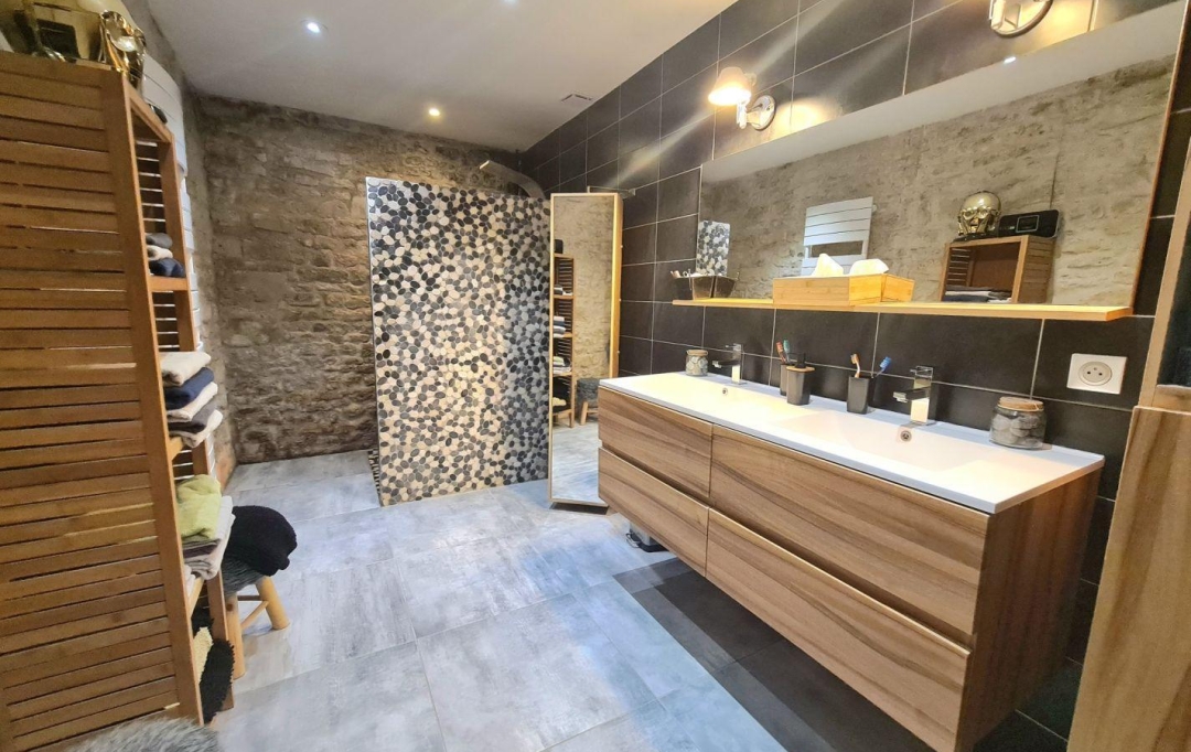 AGENCE IMMOBILIERE DE L'HOTEL DE VILLE : Maison / Villa | SAINTE-SOULLE (17220) | 178 m2 | 416 000 € 