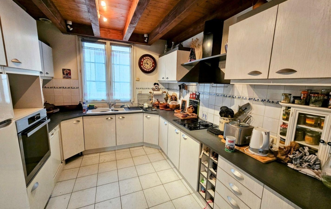 AGENCE IMMOBILIERE DE L'HOTEL DE VILLE : Apartment | ROCHEFORT (17300) | 139 m2 | 325 500 € 