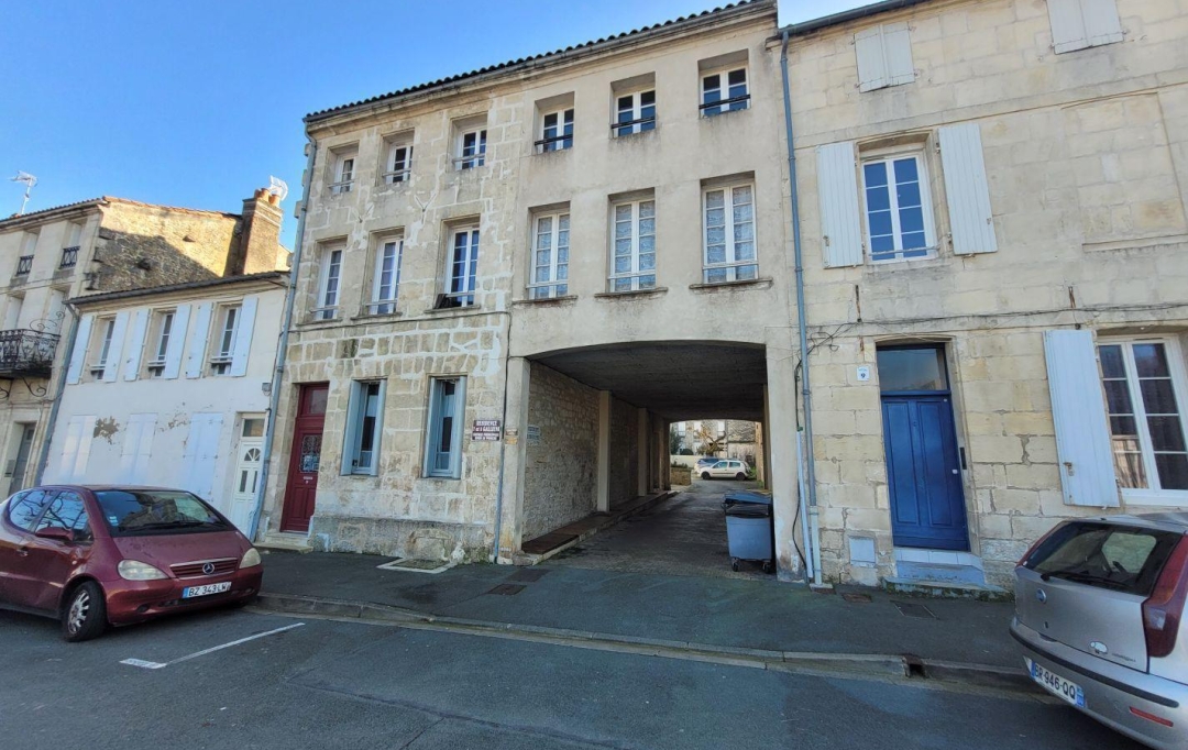 AGENCE IMMOBILIERE DE L'HOTEL DE VILLE : Appartement | ROCHEFORT (17300) | 27 m2 | 99 900 € 