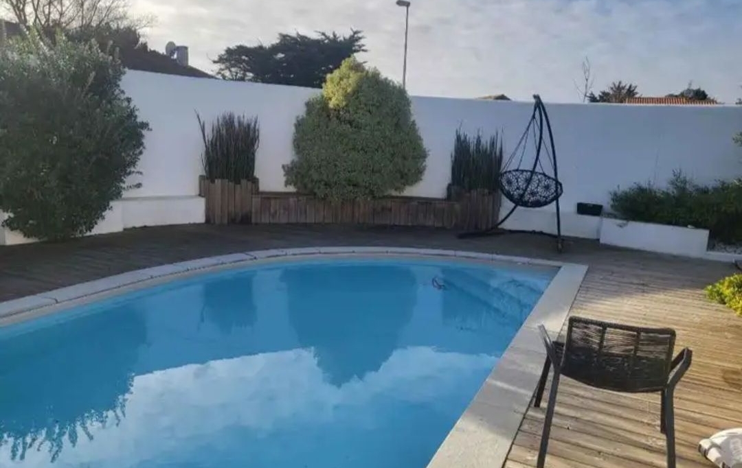 AGENCE IMMOBILIERE DE L'HOTEL DE VILLE : Maison / Villa | ARS-EN-RE (17590) | 168 m2 | 1 390 500 € 