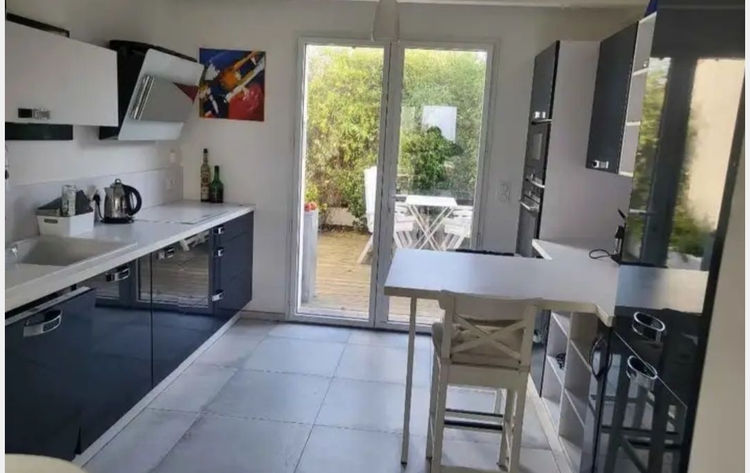 AGENCE IMMOBILIERE DE L'HOTEL DE VILLE : Maison / Villa | ARS-EN-RE (17590) | 168 m2 | 1 390 500 € 