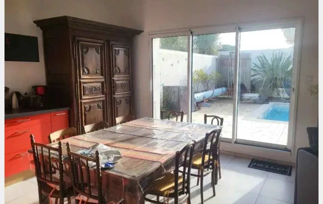 AGENCE IMMOBILIERE DE L'HOTEL DE VILLE : Maison / Villa | ARS-EN-RE (17590) | 168 m2 | 1 390 500 € 