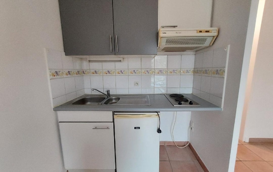 Annonces LAROCHELLE : Appartement | LA ROCHELLE (17000) | 18 m2 | 550 &euro; 