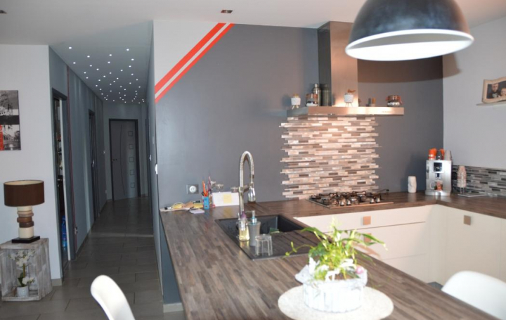 AGENCE IMMOBILIERE DE L'HOTEL DE VILLE : House | LA ROCHELLE (17000) | 132 m2 | 375 000 € 