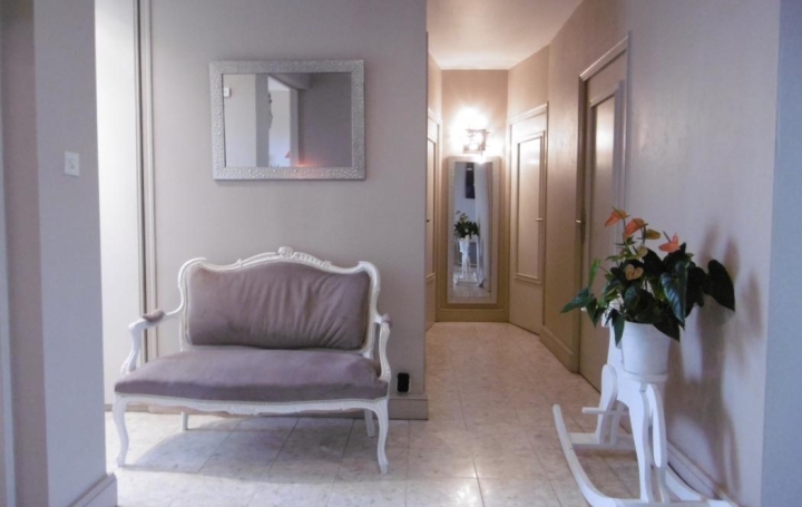 AGENCE IMMOBILIERE DE L'HOTEL DE VILLE : Maison / Villa | LA ROCHELLE (17000) | 110 m2 | 315 000 € 
