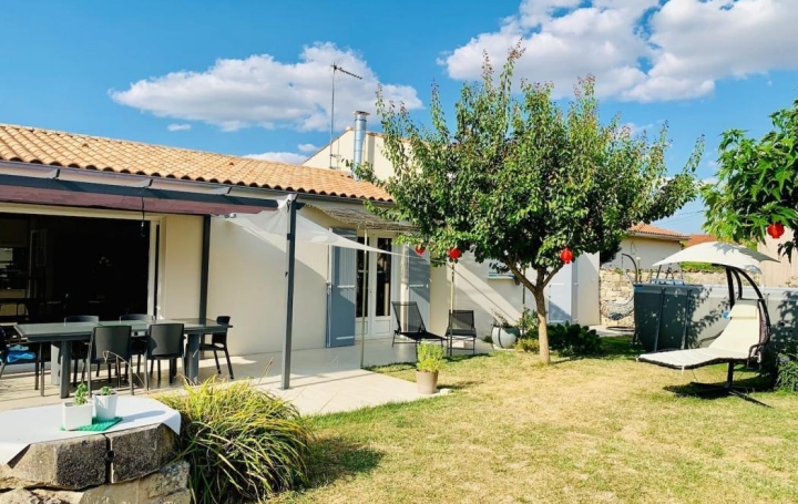 Maison LA ROCHELLE 160 m2 546 000 € Maison LA ROCHELLE 160 m2 546 000 €