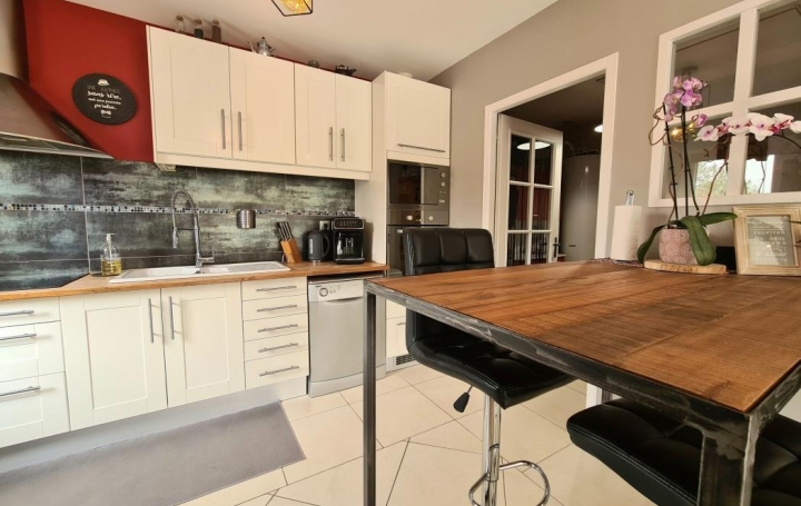 AGENCE IMMOBILIERE DE L'HOTEL DE VILLE : House | LA ROCHELLE (17000) | 160 m2 | 546 000 € 