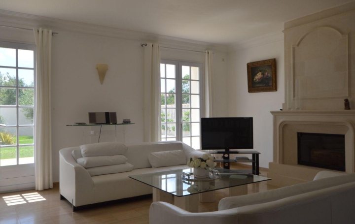 AGENCE IMMOBILIERE DE L'HOTEL DE VILLE : House | LA ROCHELLE (17000) | 220 m2 | 998 000 € 