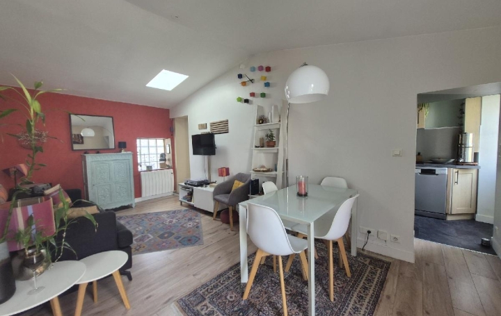 Maison   SAINTE-SOULLE  42 m2 179 000 € 